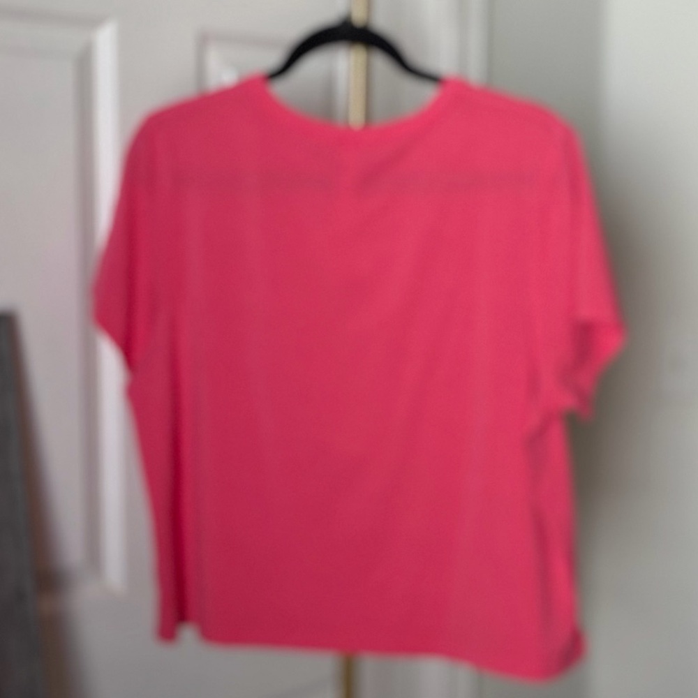 Lululemon Classic-Fit Cotton-Blend T-Shirt in the color Lip Gloss. Size 12 - Picture 3 of 4